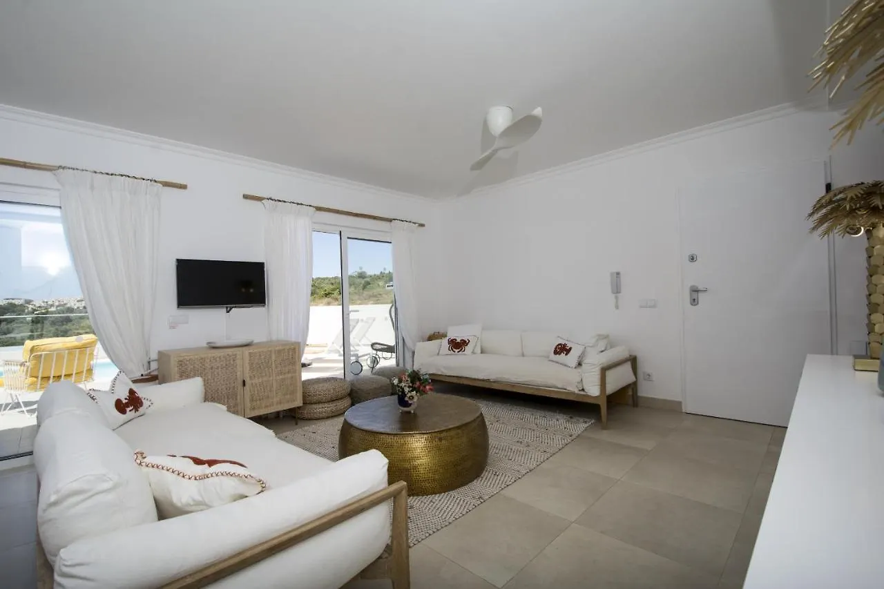 401 Villa Salemar